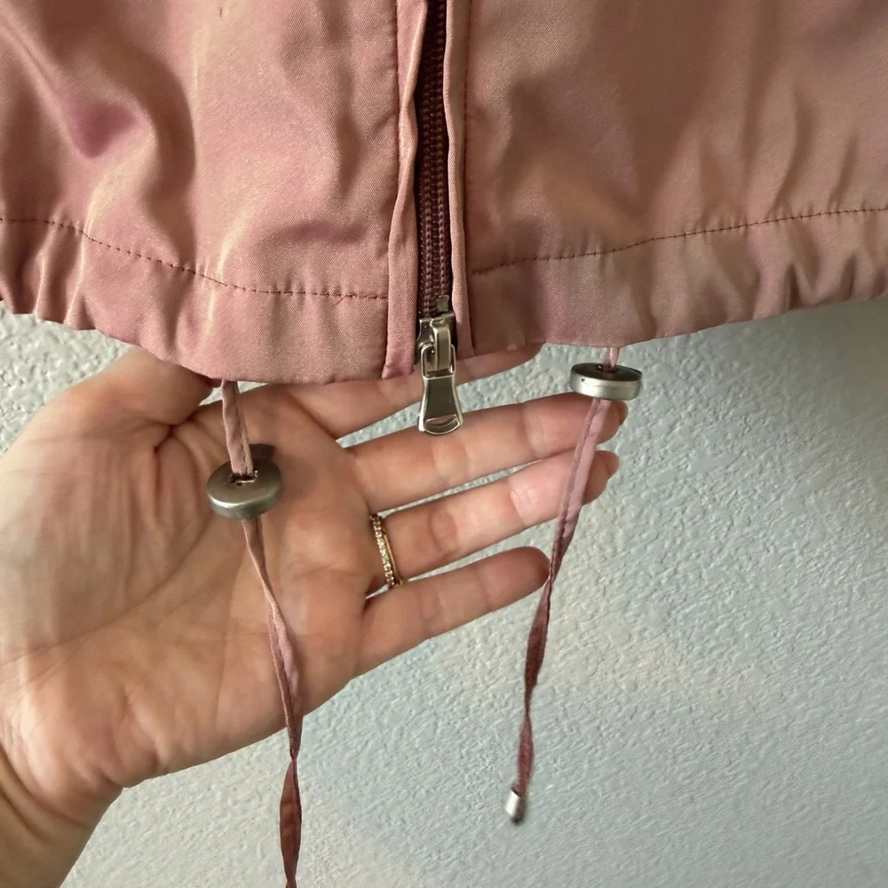 Burberry Pink Hooded Jacket with Signature Check Lining - Picture 4 of 9